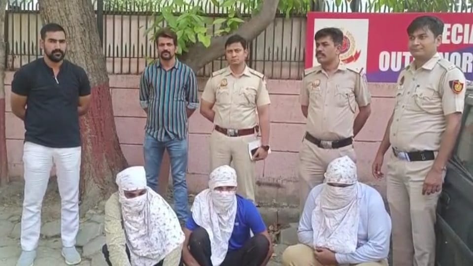 Police busted a gang robbing trucks on highway Trucks used to get cut in Punjab after looting in Delhi