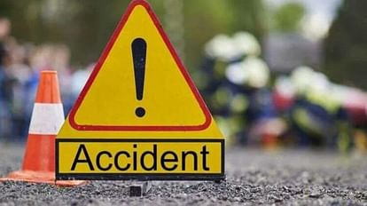 Road Accident in Sagar: Speeding Scorpios collided with scooter and bike, three including Congress leader died