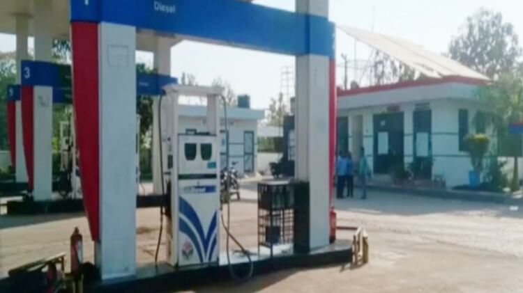 अपहर्ताओं को दिया चकमा: दिल्ली से हुआ था चार लोगों का अपहरण, कासगंज में पेट्रोल पंप पर ऐसे हुए मुक्त