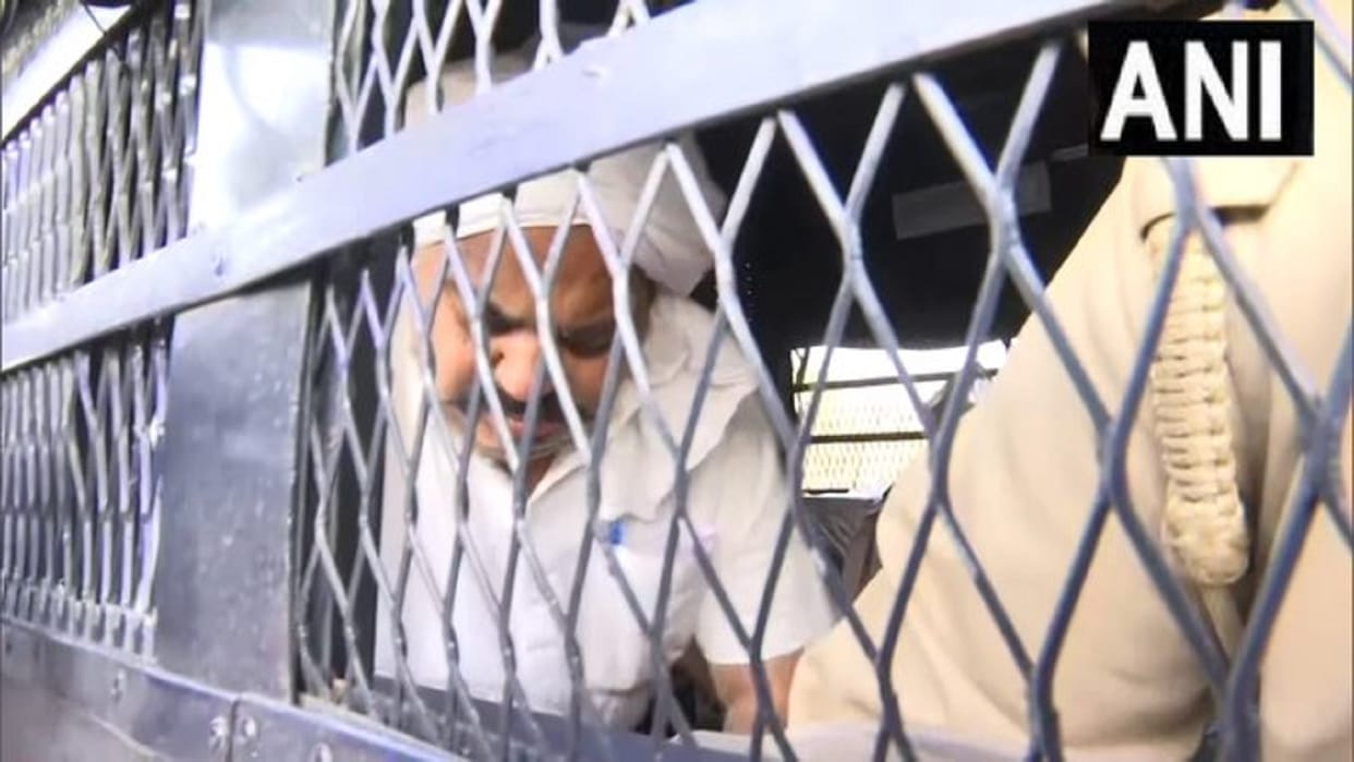 Prayagraj: Atiq had also bought properties in the name of two servants, made deed in the name of cook and dome