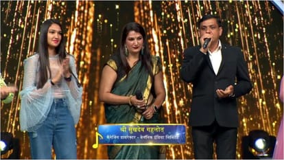 Velnik India limited company awarded the 6 finalists of indian idol 13 with 1 lakh prize money as reward