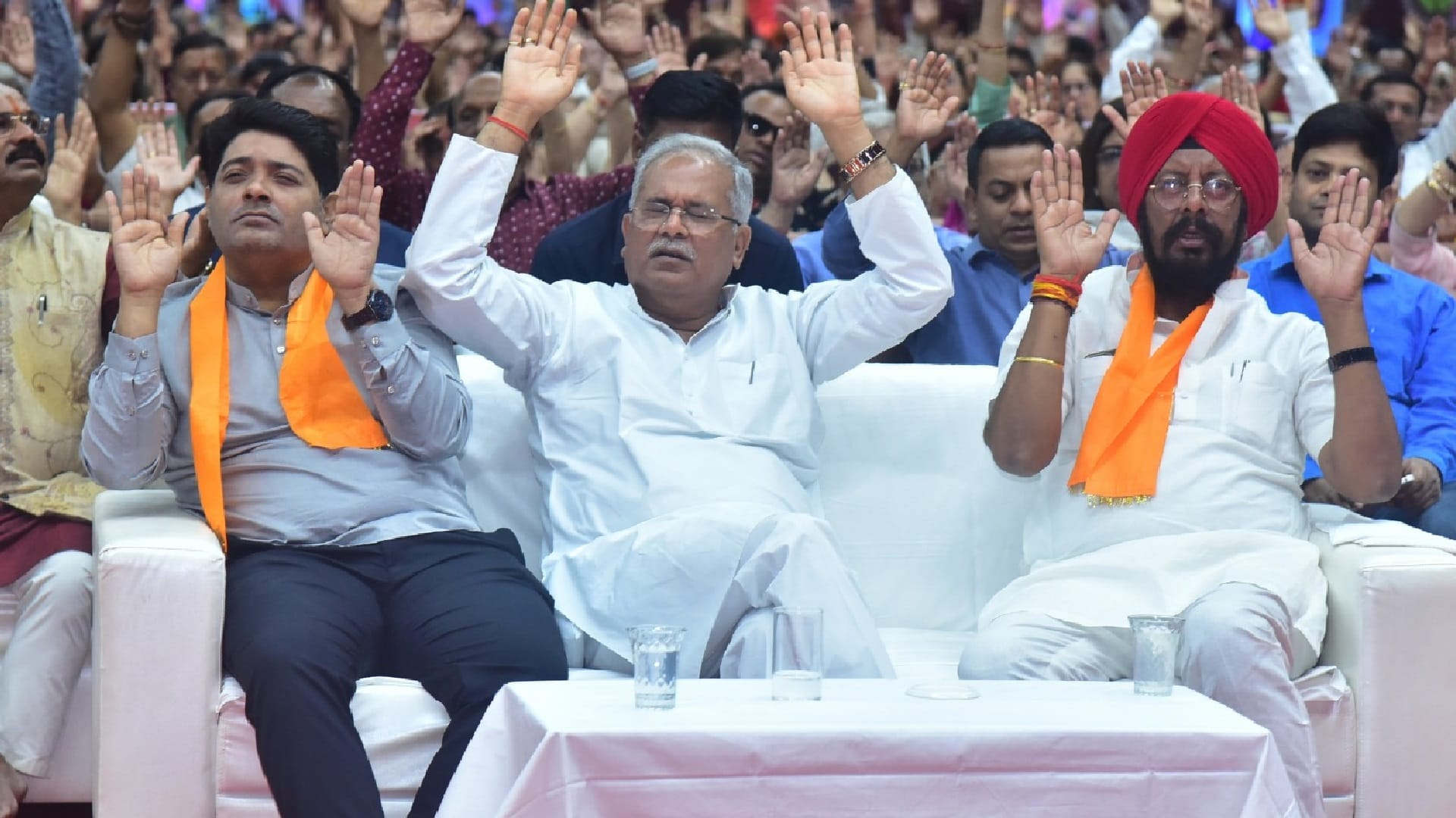 Shrimad Bhagwat Katha in raipur Rameshbhai Ojha said needs never go unfulfilled