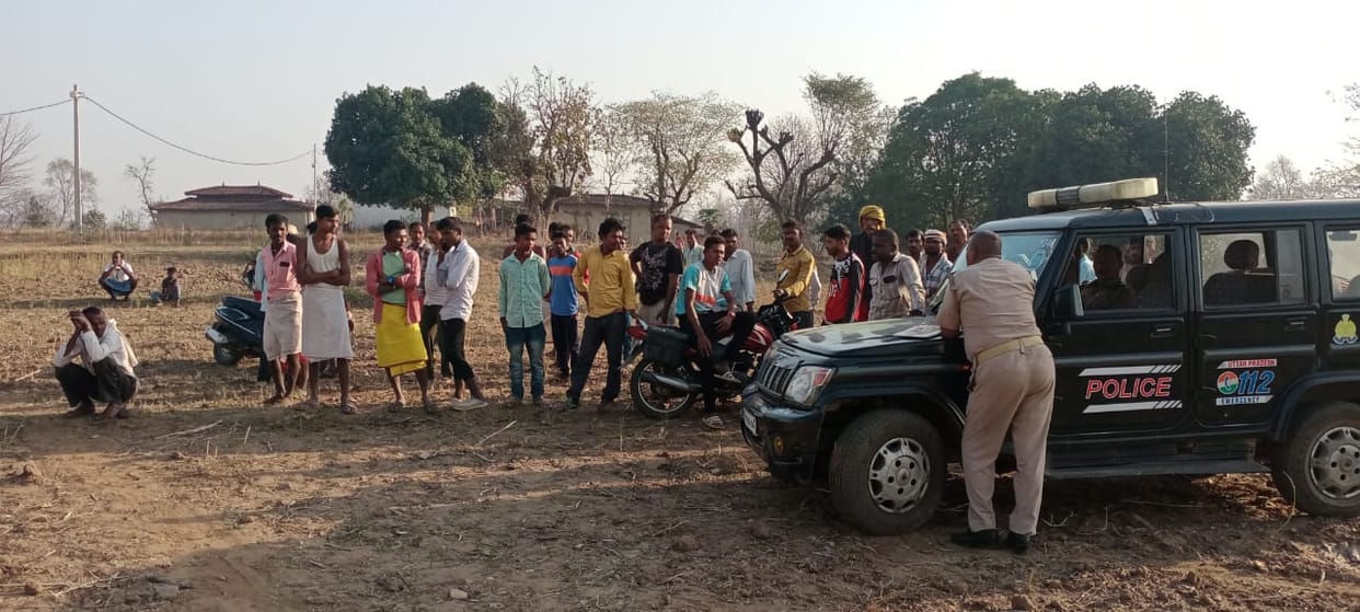 Dead body of a young man found hanging in Unnao, relatives told him mentally ill, hanging confirmed in post mo