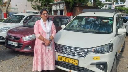Kumaon first woman taxi operator Rekha Pandey Uttarakhand news in hindi