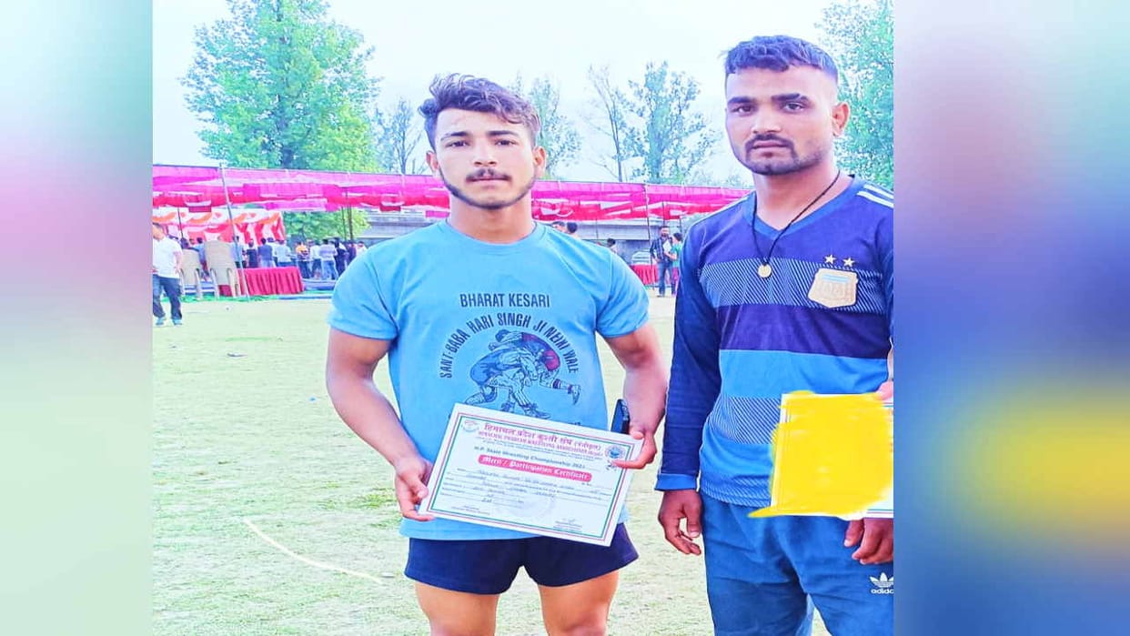 Youth of Chamba won gold medal in state level wrestling competition