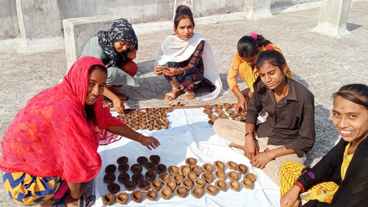 Women Entrepreneurship business Learned to make things from cow dung