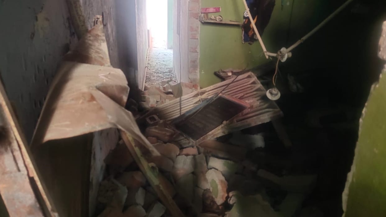 Blast in house laborer injured in Srinagar Garhwal Uttarakhand news in hindi