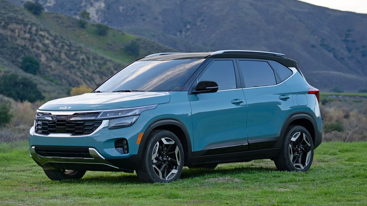 2023 Kia Seltos facelift vs Rival SUVs in mid-size SUV Segment Price Comparison