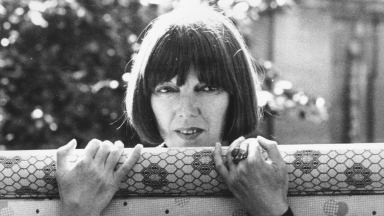 British Fashion Designer Dame Mary Quant passes away at 93 at her home in England mother of mini skirt