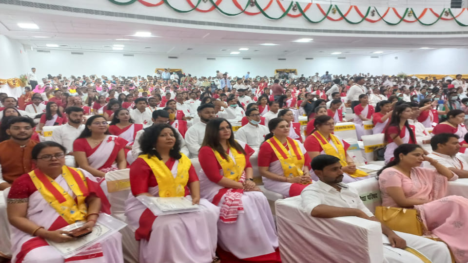 Governor expressed displeasure over education system At convocation ceremony of B.A University in Agra