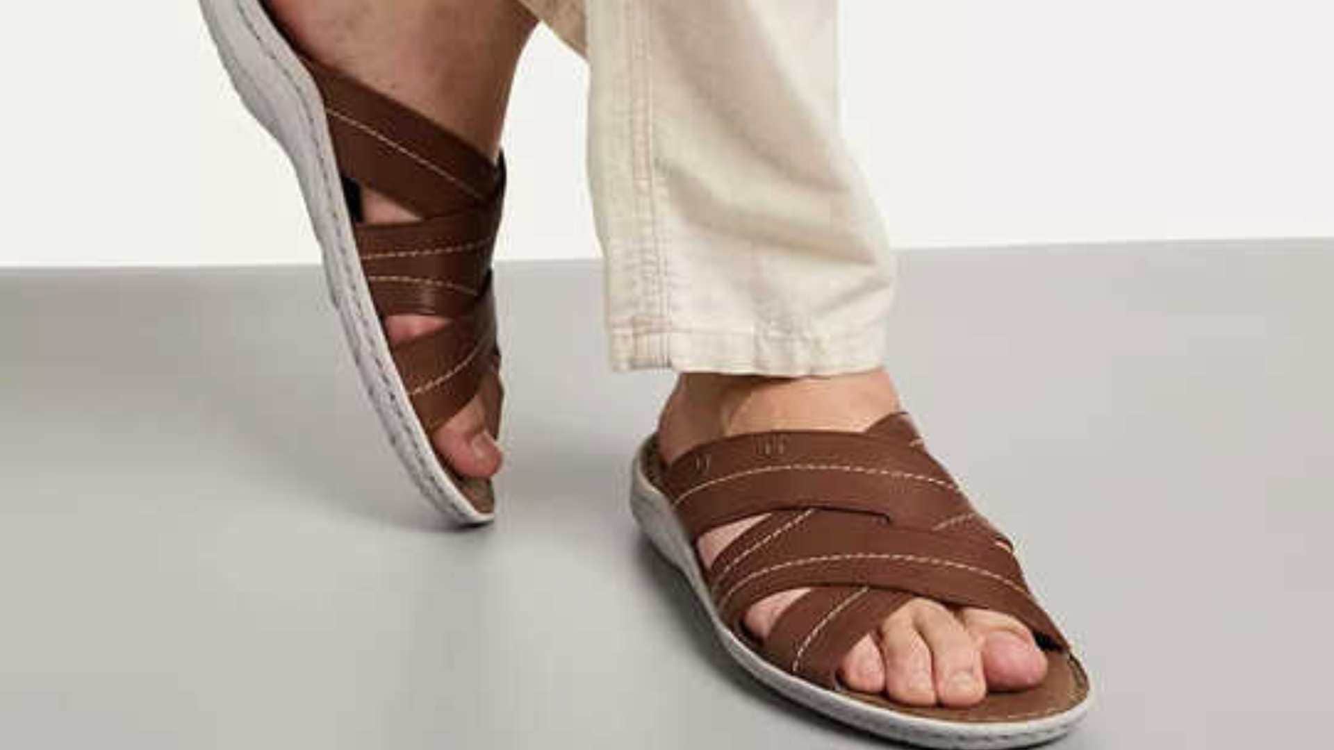 Men’s Fashion Tips in Hindi Pair Your Kurta With These Trendy Footwear