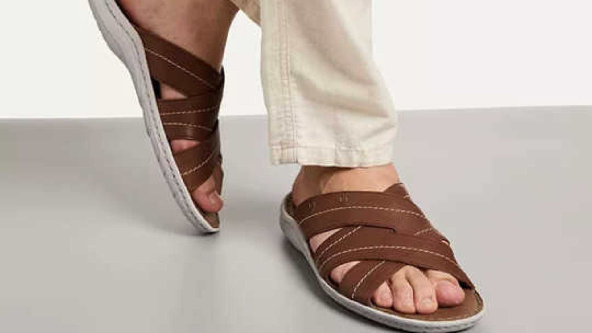 Men’s Fashion Tips in Hindi Pair Your Kurta With These Trendy Footwear