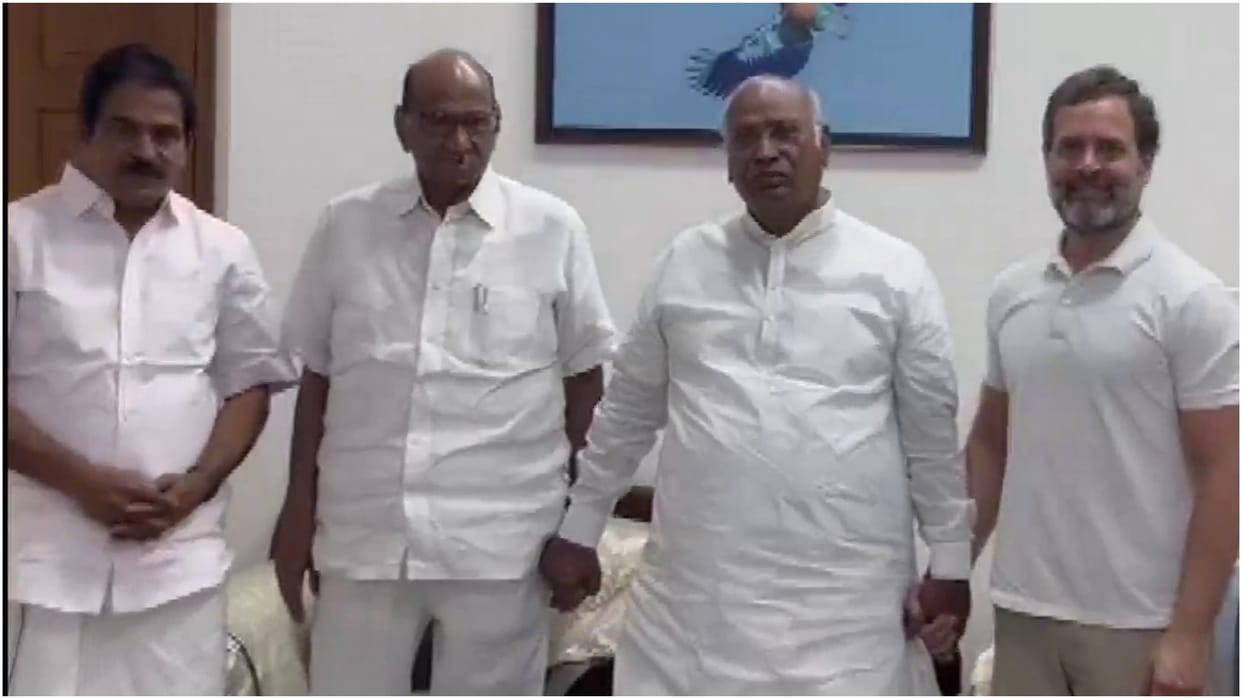 NCP Chief Sharad Pawar meets Congress President Mallikarjun Kharge and Rahul Gandhi & KC Venugopal in Delhi