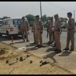 घटनास्थल पर मौजूद पुलिस की टीम