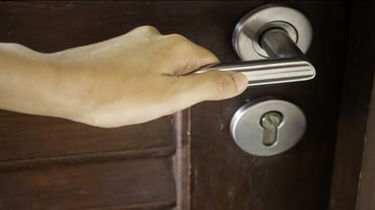 Wife went to her maternal home after locking her husband in the room
