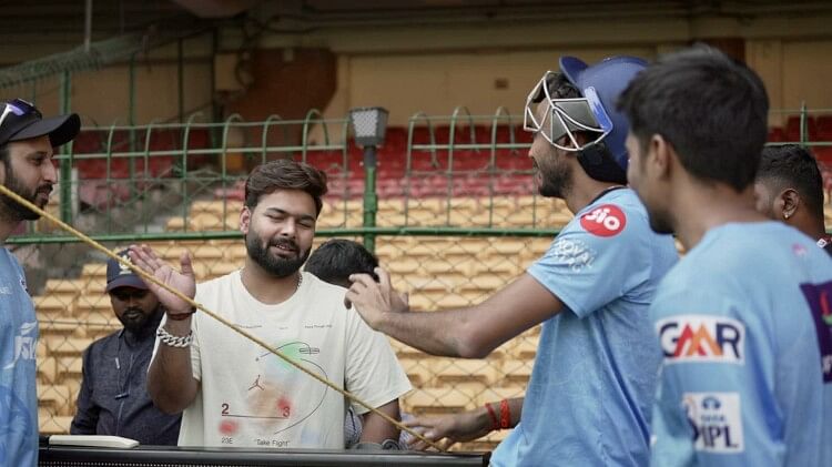 IPL 2023 Rishabh Pant in Bengaluru to boosts players spirits in training session before Delhi vs RCB Match