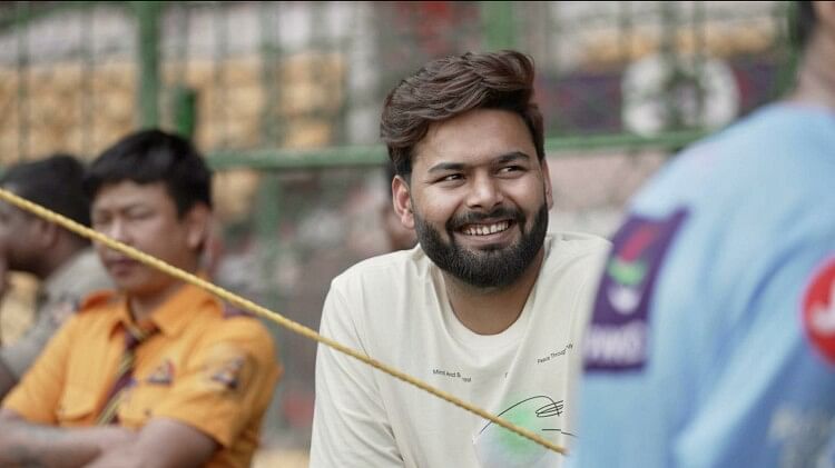 IPL 2023 Rishabh Pant in Bengaluru to boosts players spirits in training session before Delhi vs RCB Match