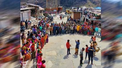 Chardham yatra 2023 Maa Yamuna Brother Shanidev Someshwar Maharaj doors opened in Kharshali gaon