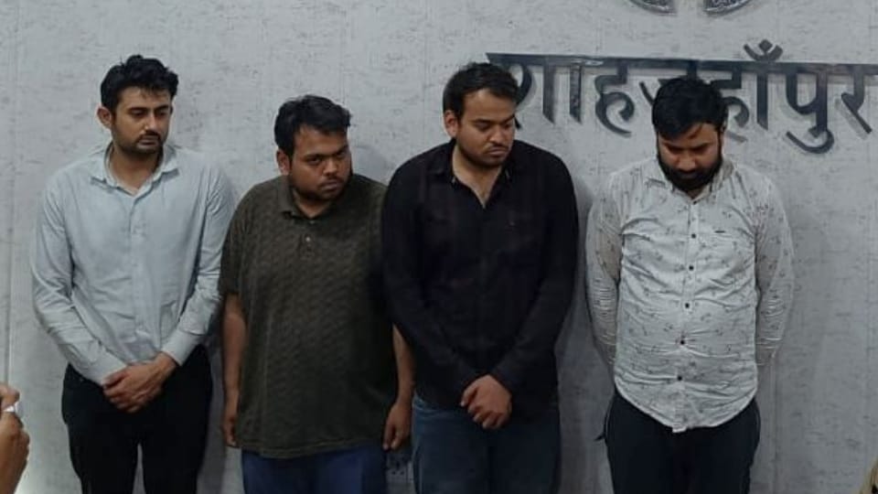 Four arrested including owner of transport company for manager murder case in shahjahanpur