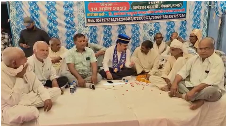 Ambedkar statue unveiled by BSP leader Ghumaria in Mandri village of Jhunjhunu