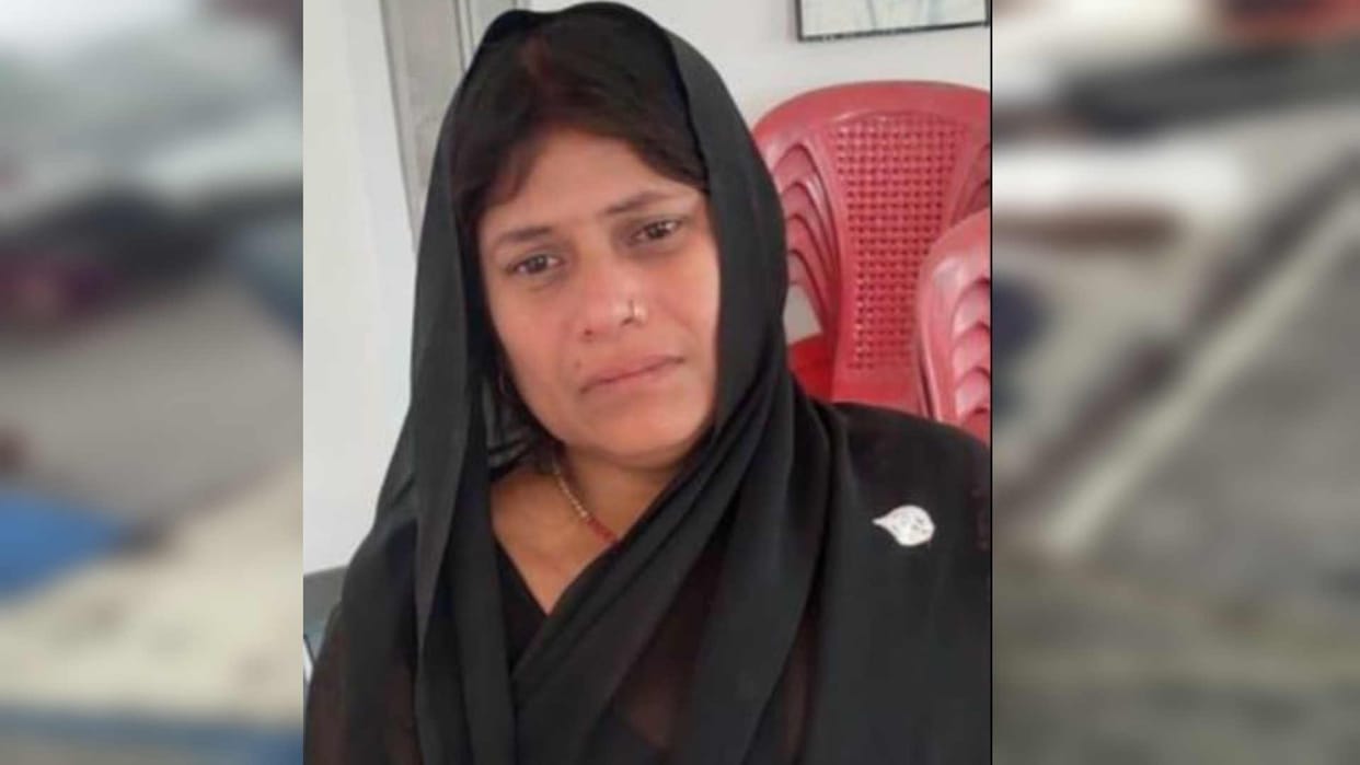 Wife killed husband by slitting throat with sickle