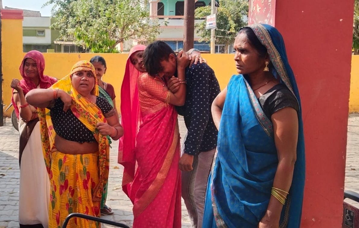 Auraiya road Accident, Bad condition of family members after the death of couple