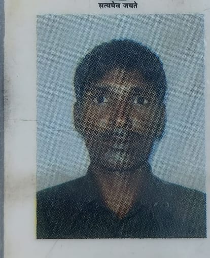 Sonebhadra Accident: Mixer machine was standing on the road, bike rider collided strongly, died