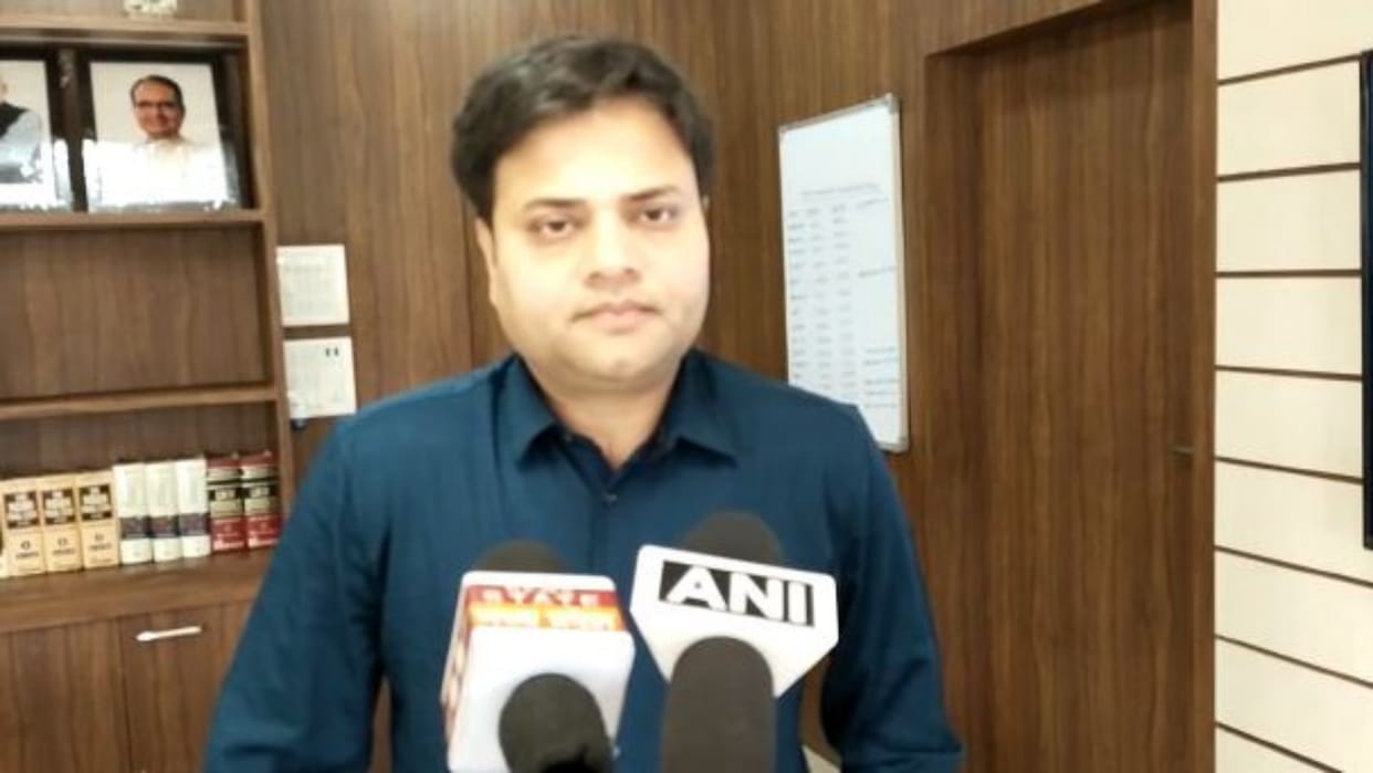 MP News Embezzlement of Rs 25 lakh in Katni treasury office FIR lodged against jailed accused