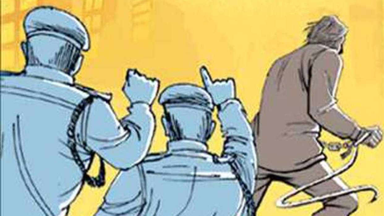 Theft accused in Badsar absconds from police custody