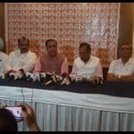 जालंधर में पत्रकारों से बात करते भाजपा नेता।