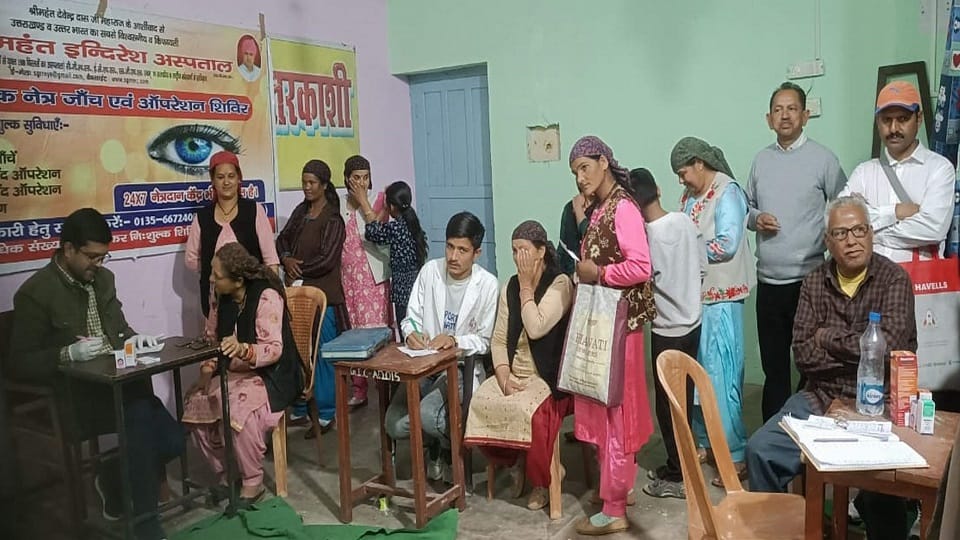 Uttarkashi : Patients reached for treatment after walking 15 km from border villages