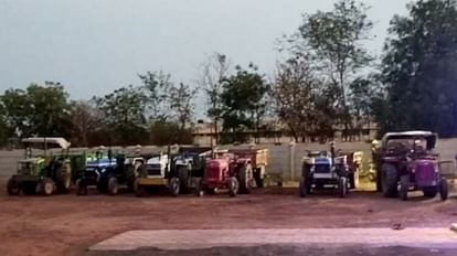 Katni Six trolley-tractors And two JCB seized while mining Morang FIR lodged against nine people