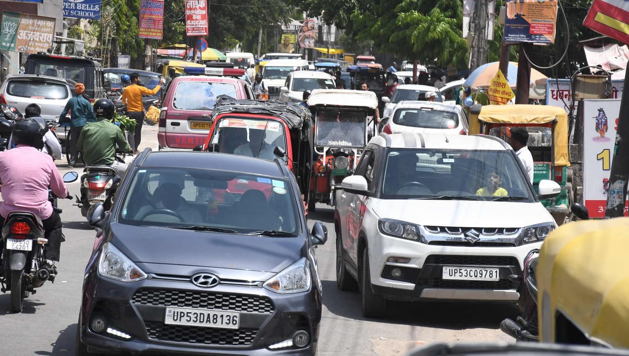 Action will be taken on throwing garbage on the road in Dharamshala market and Betiahata