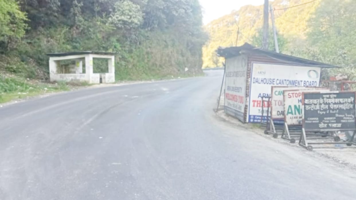 Himachal Chamba News: dalhousie cantonment board closed Banikhet Toll tax barrier
