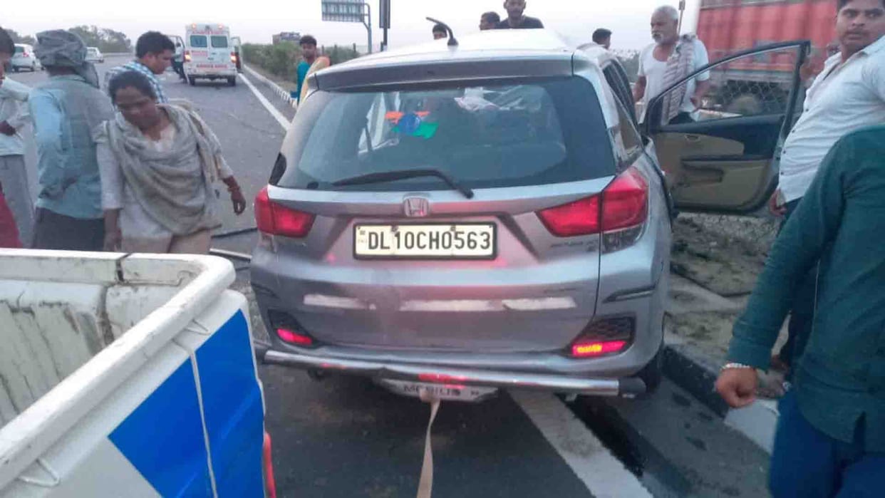 Kannauj: Car overturned, one Died, five injured