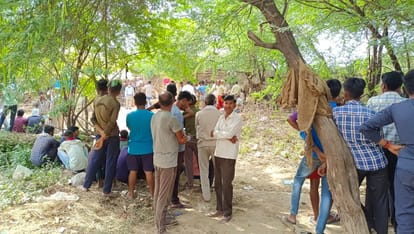 Family destroyed due to character doubt in Kanpur Dehat, husband strangles wife and children, video made befor