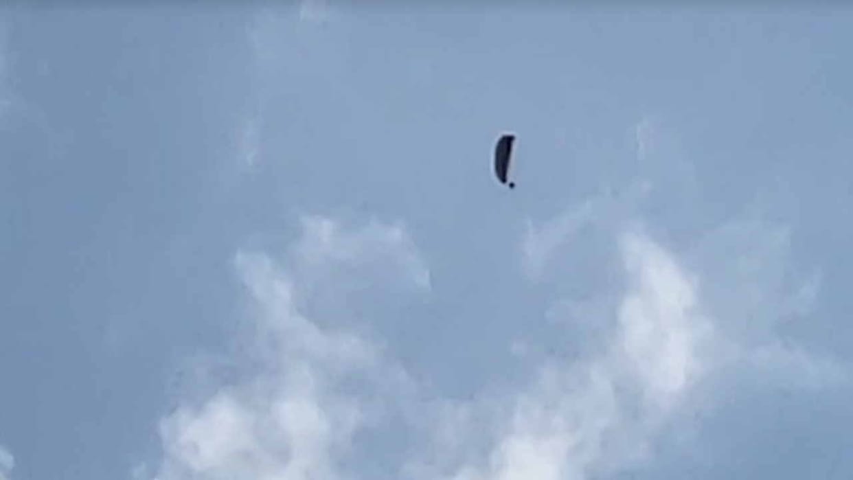 Paraglider took off from Piz, landing 12 km away due to thunderstorm