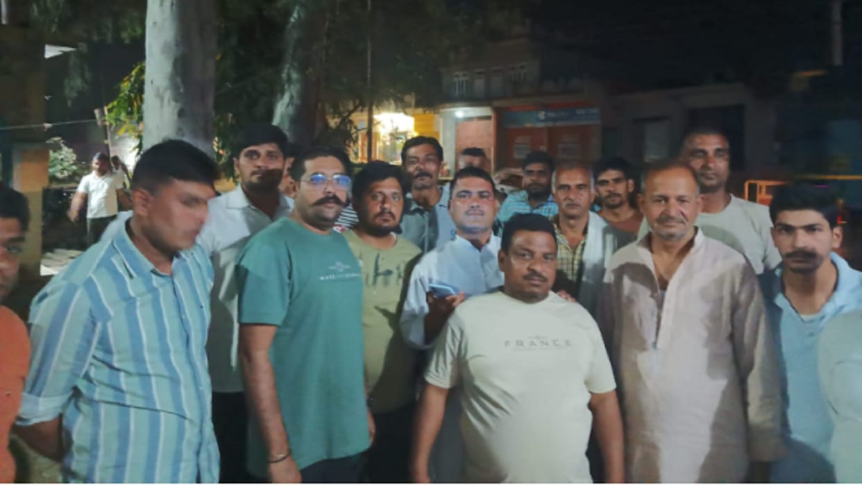 Meerut: Father son beaten up after bike collision in Rohta and tension between people of two communities