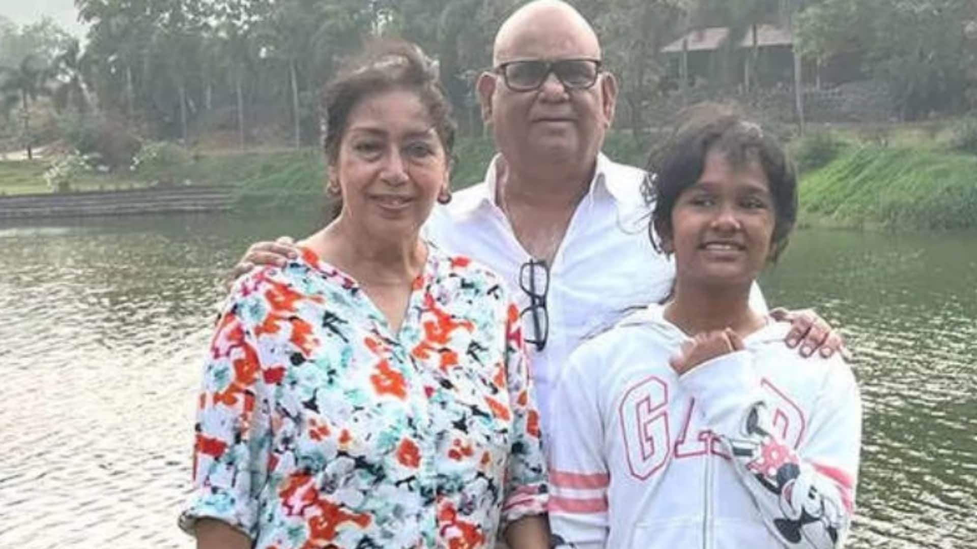 Remembering Satish Kaushik Nadira Babbar talks about late actor marriage with his wife Shashi Kaushik