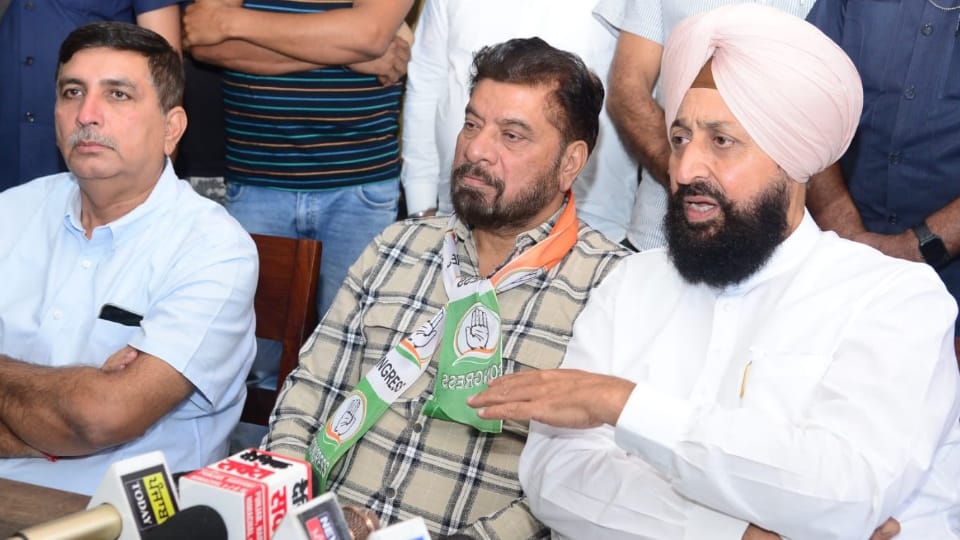 Jalandhar By-Poll: Former MLA Surinder Chaudhary rejoined congress within 6 days