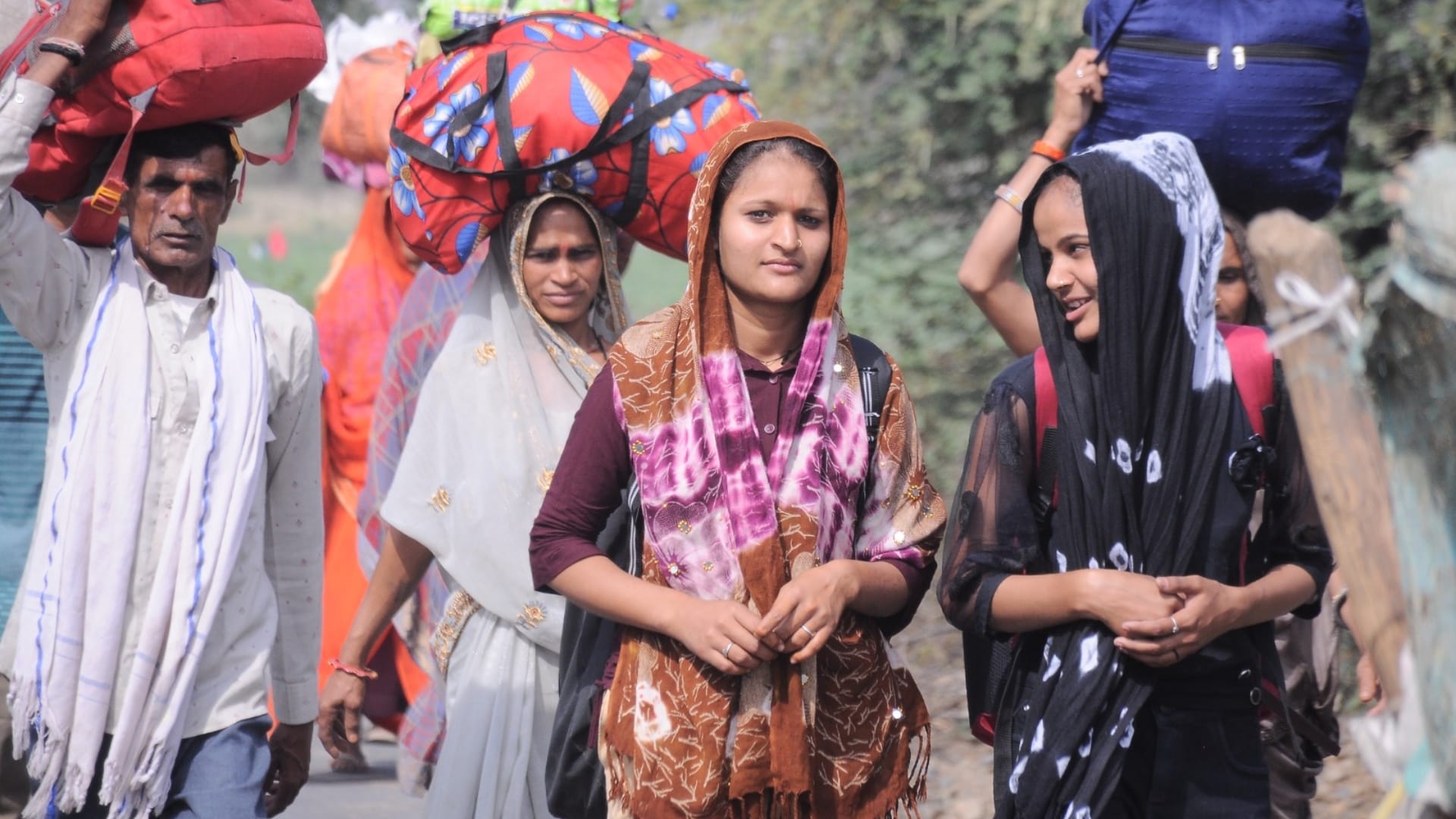 Devotees started the Panchkoshi Yatra worshiped Pingleshwar Mahadev at the first stop