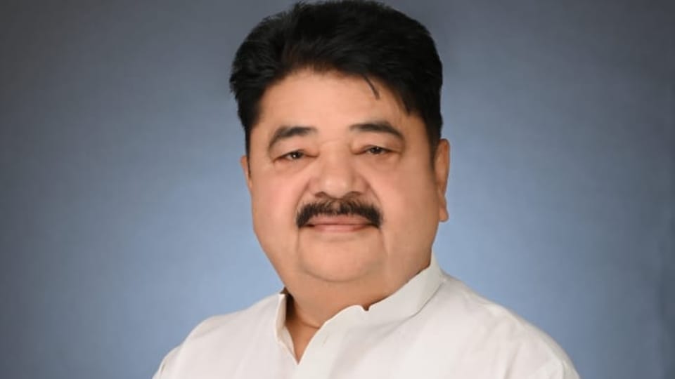 SP declared Sanjeev Saxena as the candidate for Mayor seat in Bareilly