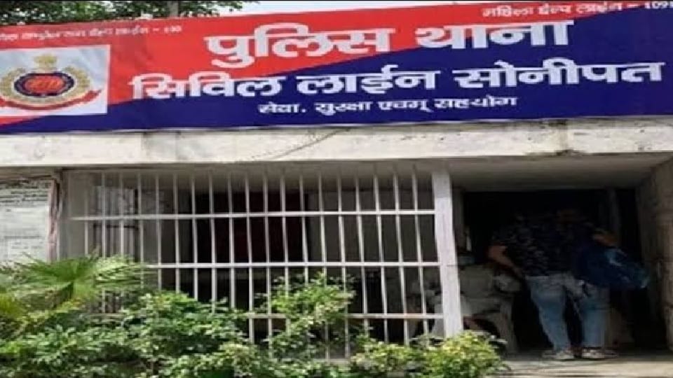 Husband attacked woman with brick in Sonipat