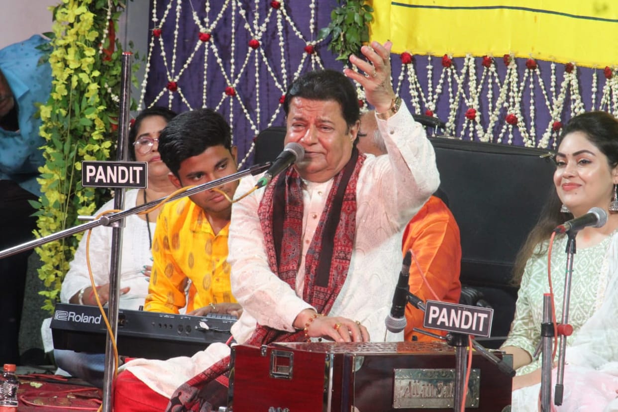 I will come Sankat mochan temple to last breath Anoop Jalota said CM Yogi big responsibility