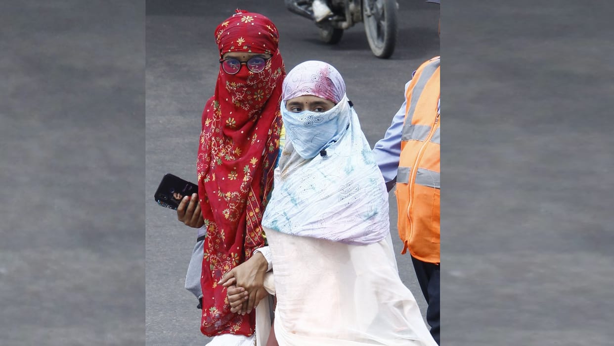 Heat wave warning in Uttar Pradesh.