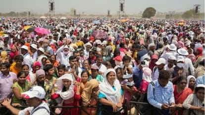 Sunstroke tragedy: Attendees suffered dehydration as water in tankers at Navi Mumbai venue became hot