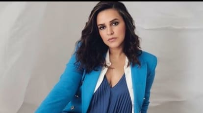 neha dhupia pregnant for third time fans spot baby bump again after mehr guriq angad bedi wife pregnancy news