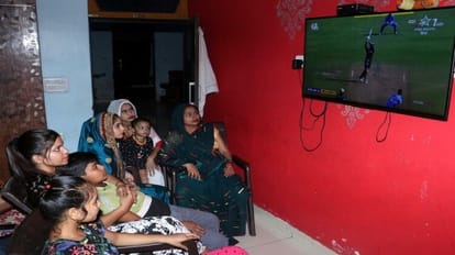Family and cricket lovers got disappointed Rinku Singh out on 18 runs