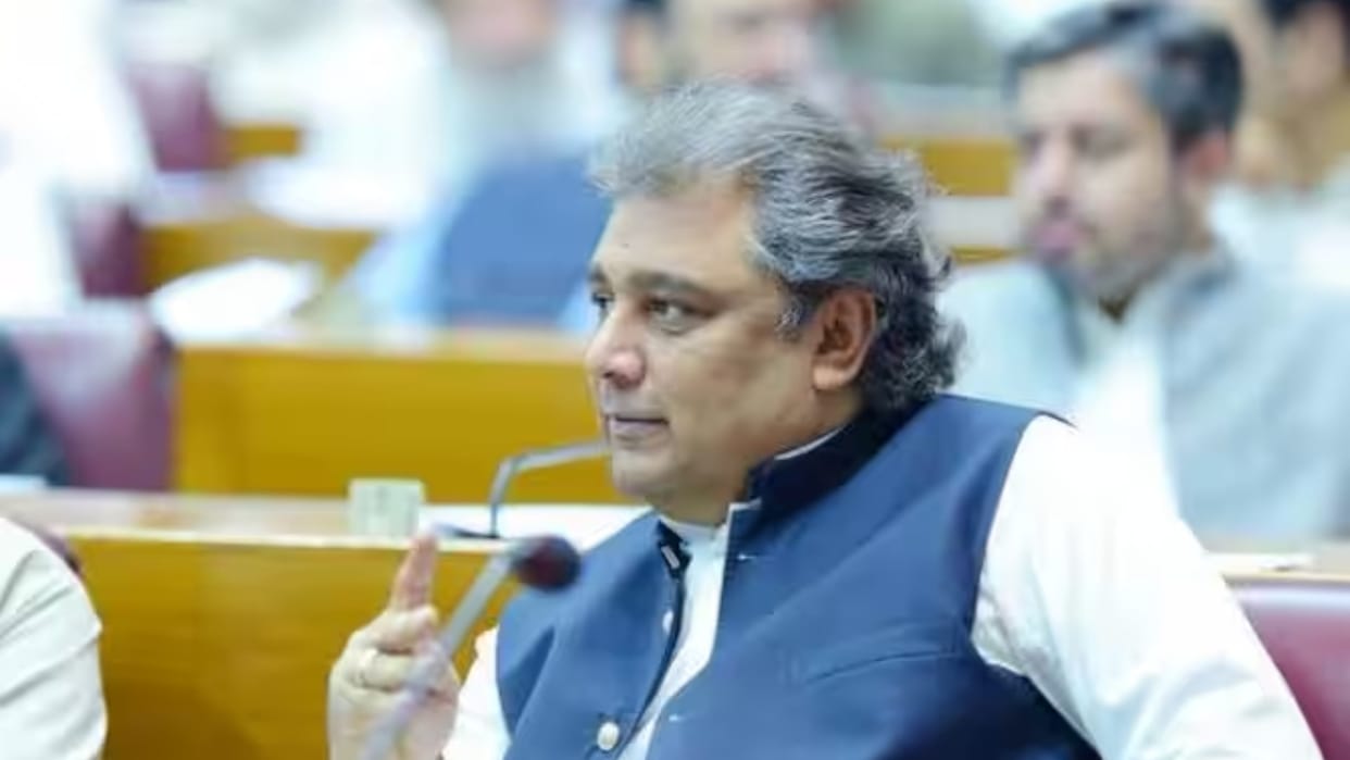 Pakistan's former minister arrested by Sindh police , know the whole matter
