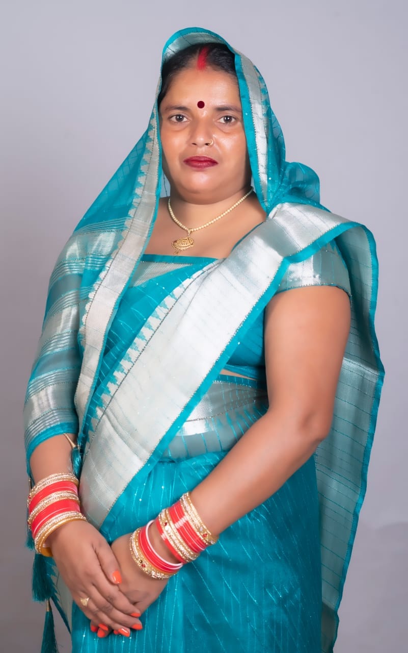 UP Nikay Chunav: Anita Sonkar declared SP candidate from PDDU municipality, political movements intensify